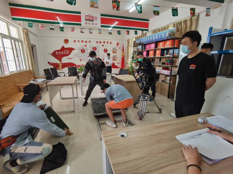 追星女孩心理学分析报告：武昌区广告片拍摄公司揭秘饭圈应援式传播逻辑